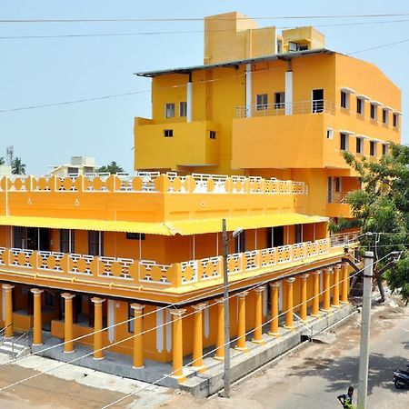 Hotel Anandhiram Heritage Karaikal Eksteriør bilde