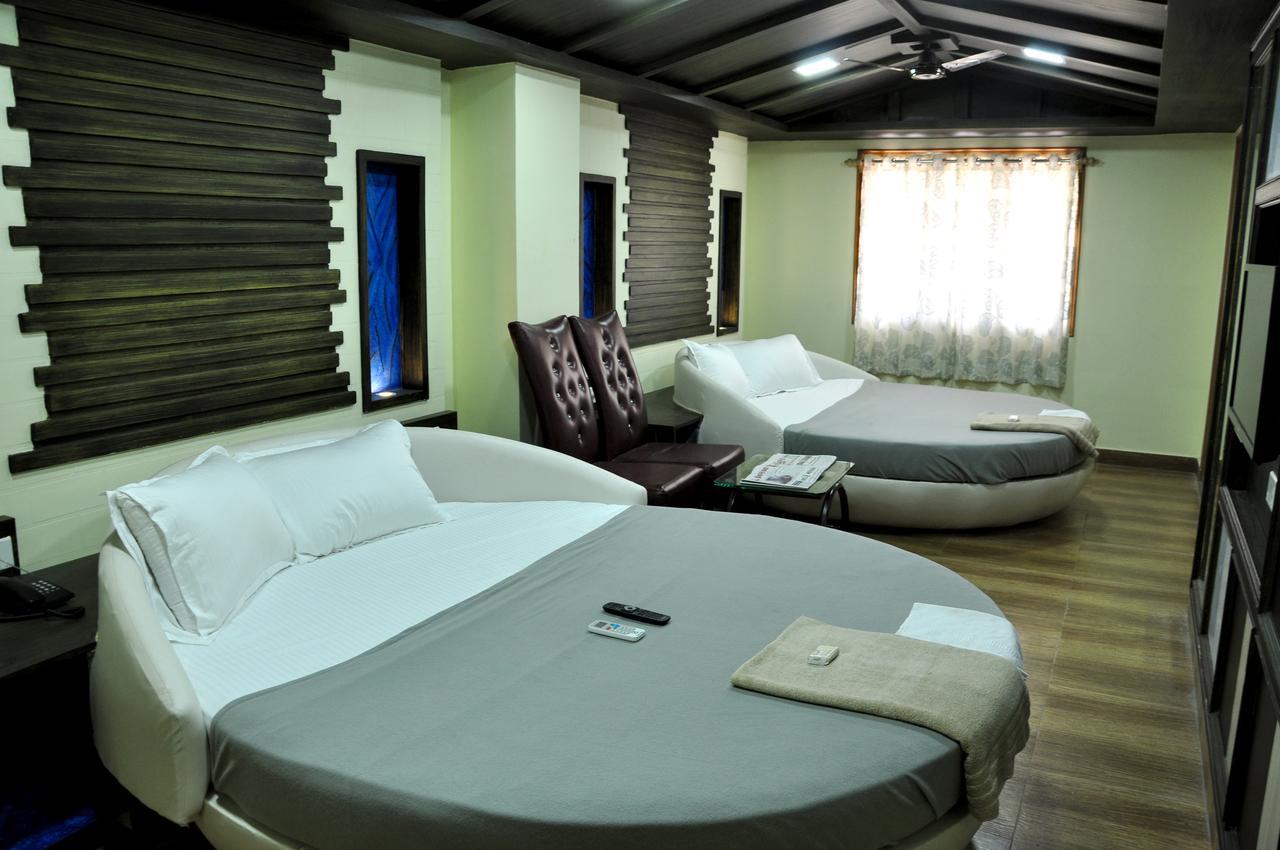 Hotel Anandhiram Heritage Karaikal Eksteriør bilde