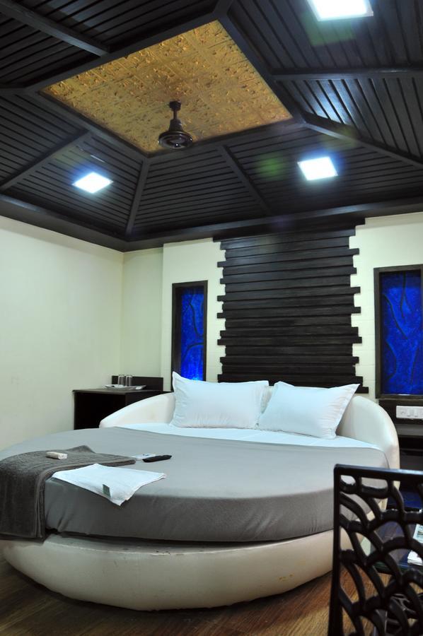 Hotel Anandhiram Heritage Karaikal Eksteriør bilde