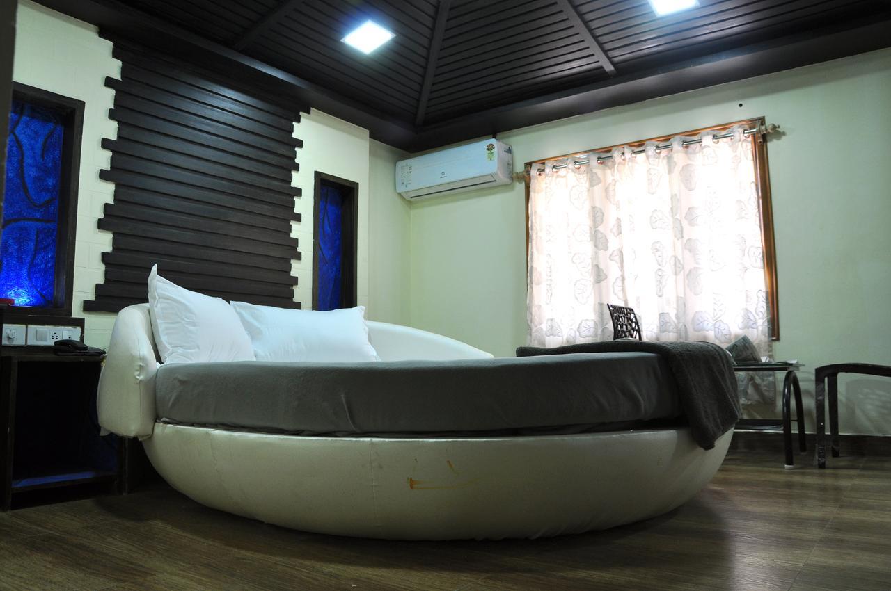 Hotel Anandhiram Heritage Karaikal Eksteriør bilde